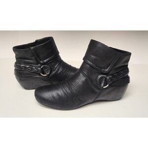 Auditions Sana Black Buckle Strap Cuffed Wedge Heel BOOTIES 7M